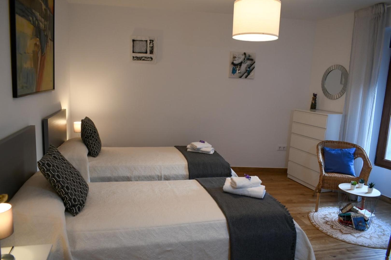Casa Rural La Real Herreria 马德里加尔德拉萨尔塔斯托雷斯 外观 照片