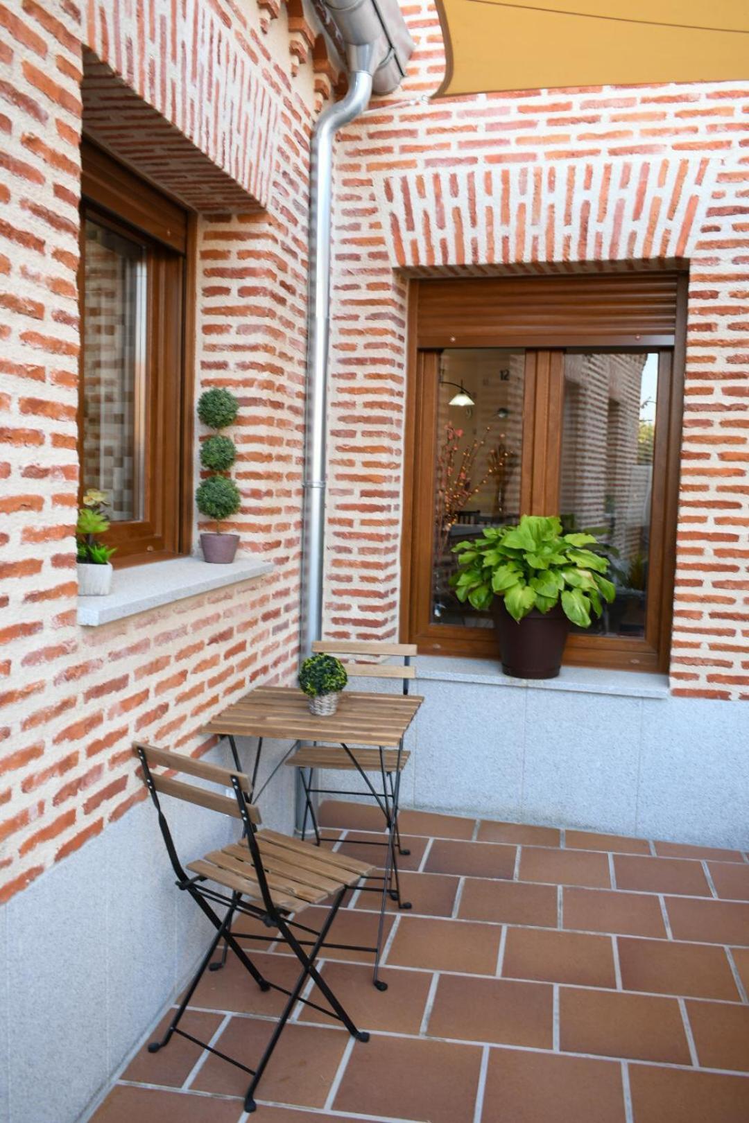 Casa Rural La Real Herreria 马德里加尔德拉萨尔塔斯托雷斯 外观 照片